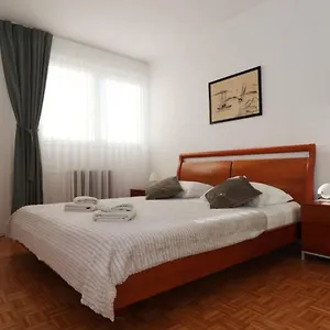 apartment-bella-vista-zadar.hotelinzadar.com/